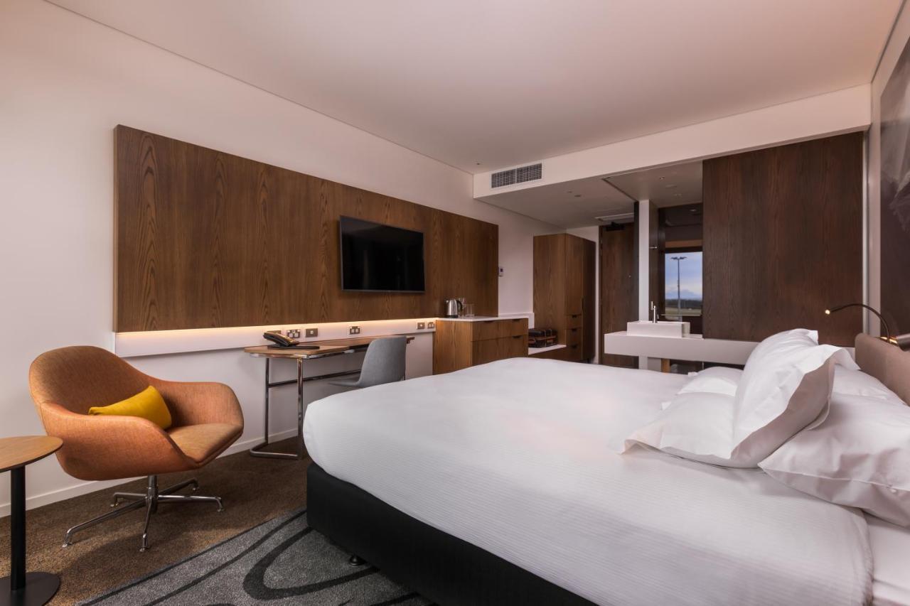 Novotel Christchurch Airport Екстериор снимка